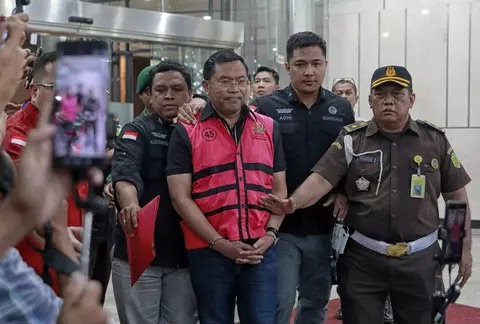 Saat Anggaran Makan Gratis Anak Dipangkas Korupsi, Elite Mulai Saling Sikut Cari Selamat