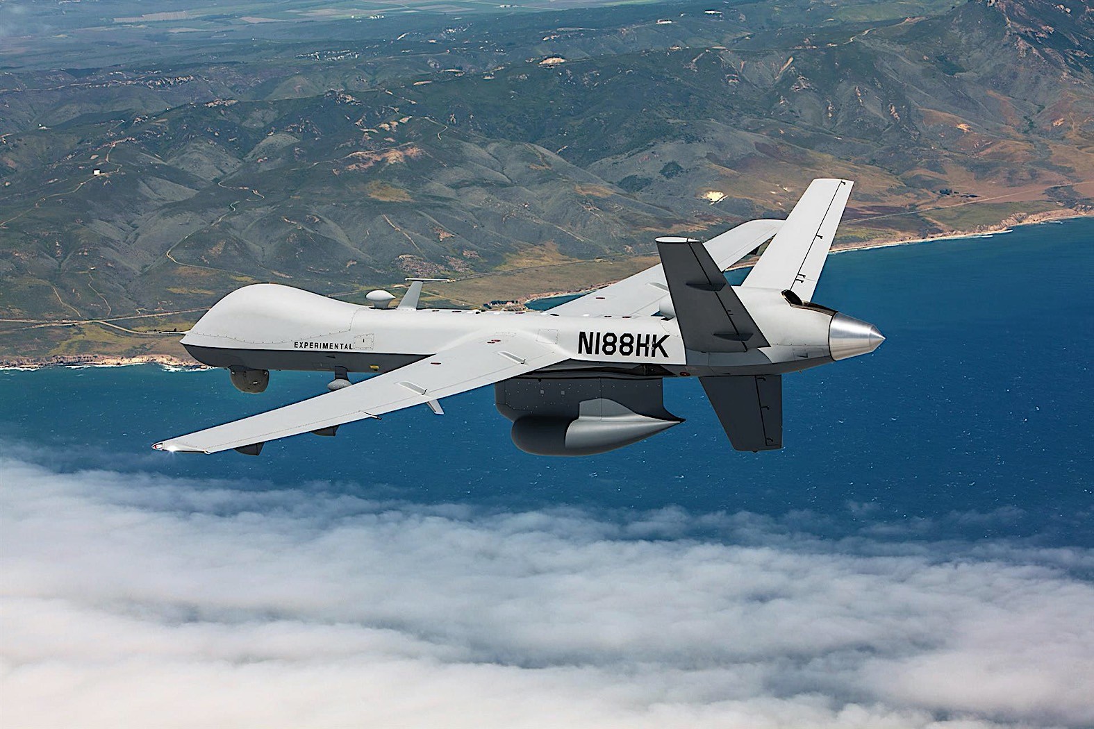 Miliaran Pajak Hangus: Drone Pengintai AS Jatuh, Tanda Perang Teknologi Makin Dekat?
