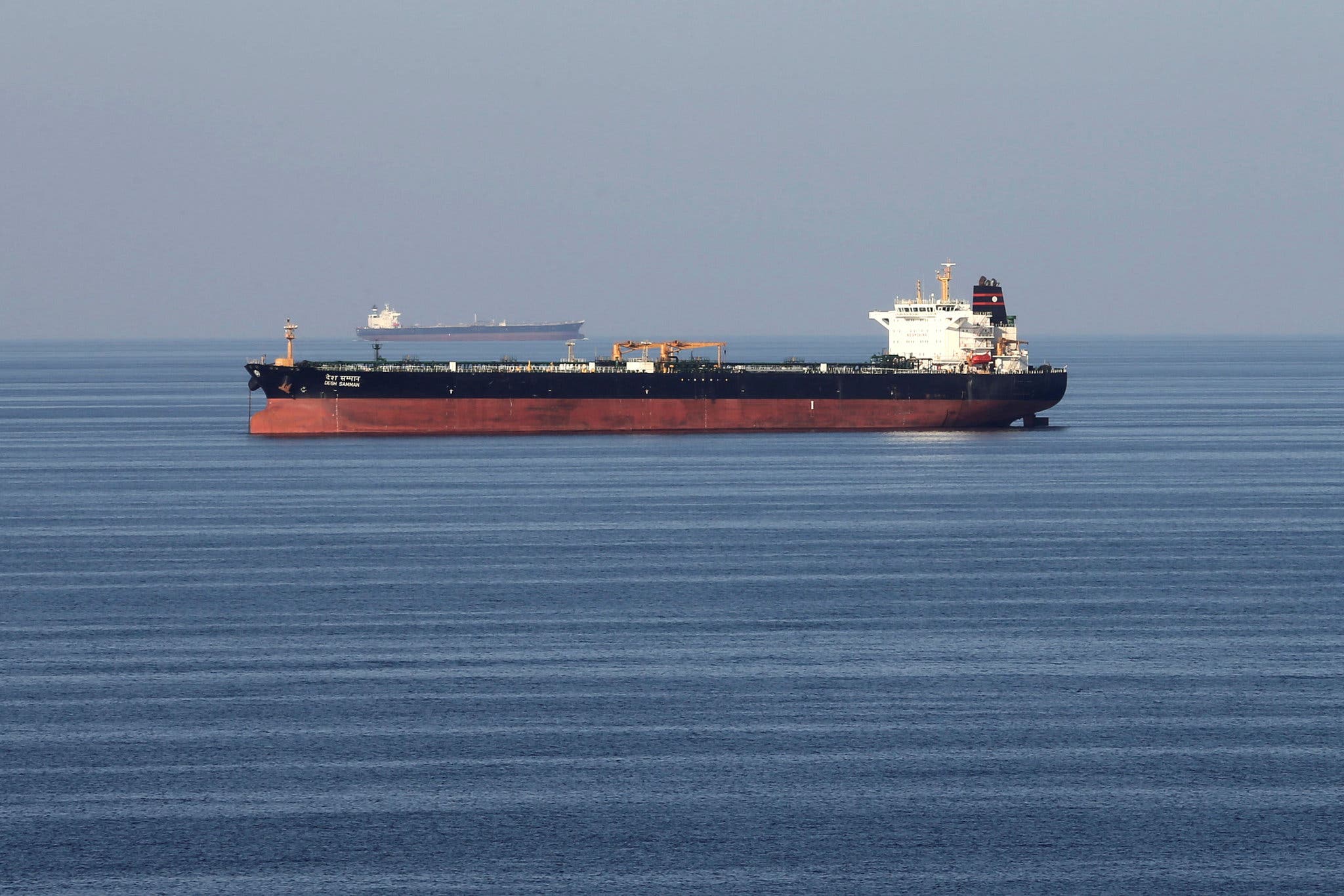 Harga Minyak Turun Setelah Kesepakatan Damai AS dan Iran, Pasar Masih Waspadai Selat Hormuz