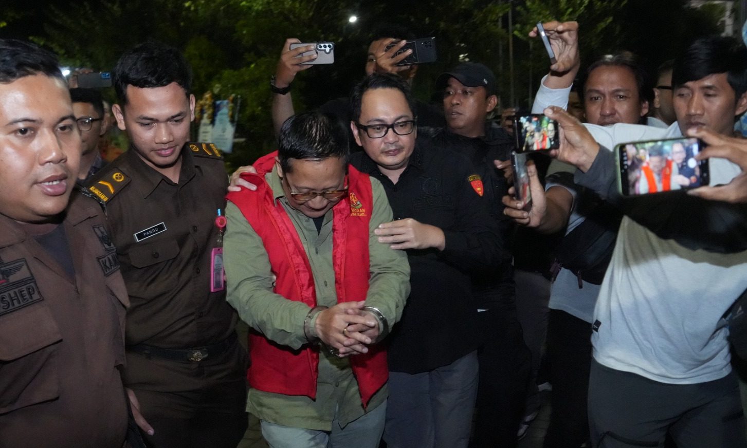 Eks Dirut Kebun Binatang Surabaya Ditahan, Dugaan Korupsi Rp10 Miliar Berdampak ke Kesejahteraan Satwa