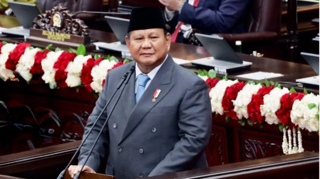 Hasil Survei Kepuasan Turun Dari 81 Persen  ke 51 Persen,  Apa yang Membuat Popularitas Prabowo Anjlok?